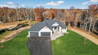 973 200th Ave NW, Oak Grove, MN 55011