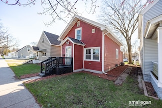 353 Monroe Ave, Muskegon, MI 49441