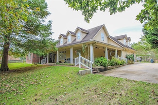 139 Berts Farm Rd, Livingston, TX 77351