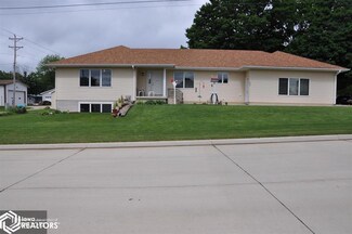 505 S 3rd St, Osage, IA 50461