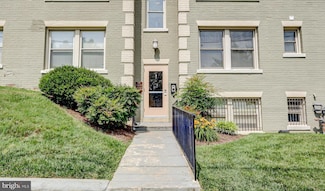 4420 1st Place NE Unit 12, Washington, DC 20011