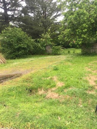 907 N Main St, Bald Knob, AR 72010