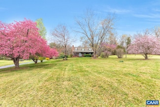 168 Lakeland Ln, Faber, VA 22938