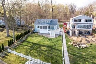 7582 E Vawter Park Rd, Syracuse, IN 46567