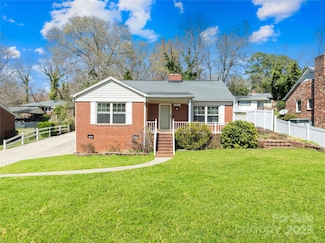 1912 Old Ln W, Gastonia, NC 28052