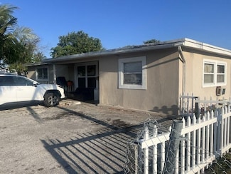 300 NE 26th St, Pompano Beach, FL 33064