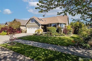 814 N Park St, Lynden, WA 98264