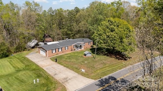 5013 Friendship Circle Rd, East Bend, NC 27018