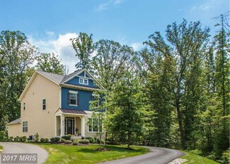 8317 Collier Ln, Gainesville, VA 20155