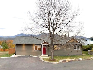 902 N West St, Chewelah, WA 99109