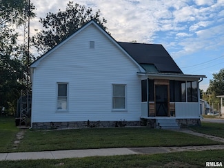 405 S State St, Christopher, IL 62822