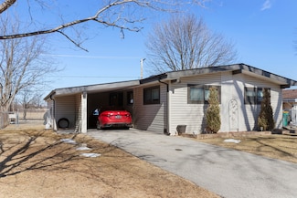 50 W Jeffery Ave, Wheeling, IL 60090