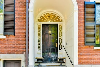 48 Mount Vernon St, Boston, MA 02108