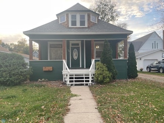 806 Oak St, Lisbon, ND 58054