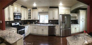 438 S Rosewood Ave, Santa Ana, CA 92703