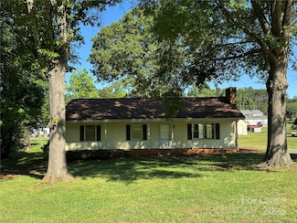 173 Finger St, Lincolnton, NC 28092
