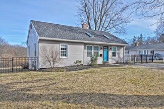137 Bay State Rd, Worcester, MA 01606