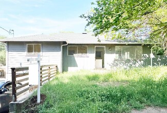 4083 Frye Ave, Clearlake, CA 95422