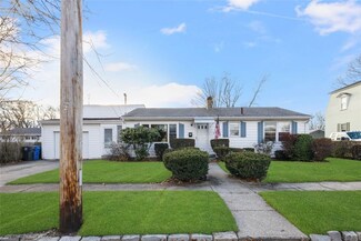 13 Linden Ave, Cranston, RI 02910
