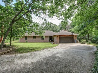 21550 E Pecan Dr, Catoosa, OK 74015