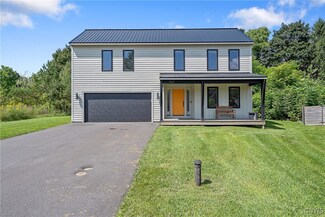 123 Xavier Cir, Syracuse, NY 13210
