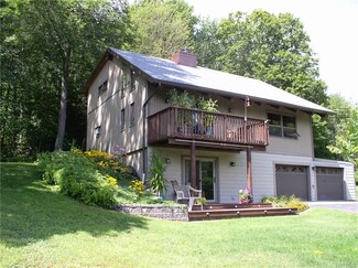 4358 Gooseneck Rd, Delevan, NY 14042