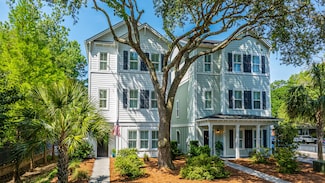 977 Warrick Oaks Ln, Mount Pleasant, SC 29464
