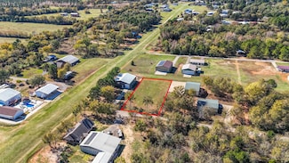 11612 Kitty Hawk Dr, Berryville, TX 75763