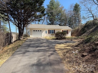 125 Dearmin Terrace, Franklin, NC 28734