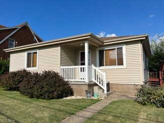 336 N 10th St, Weirton, WV 26062