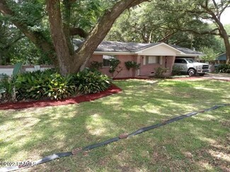 107 Dolphin St, Lafayette, LA 70508