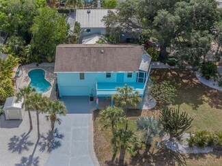 38 W Bay St, Osprey, FL 34229