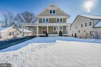 7619 Leonard Dr, Falls Church, VA 22043