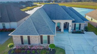 471 Lakehaven Dr, Gonzales, LA 70737