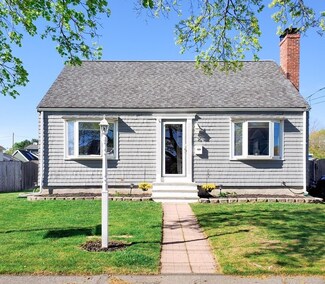 16 Griffin Rd, Peabody, MA 01960