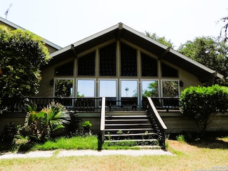 3078 Goat Hill Rd, Lakehills, TX 78063