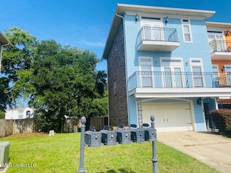 28 Oak Alley Ln, Long Beach, MS 39560
