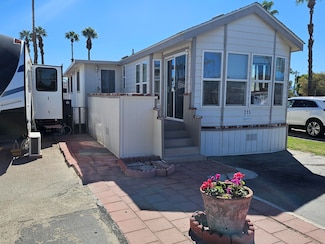 47340 Jefferson St Unit 215, Indio, CA 92201
