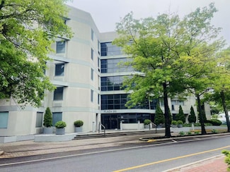 100 Great Neck Rd Unit 1D, Great Neck, NY 11021