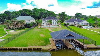 18752 Palm Beach Blvd, Montgomery, TX 77356