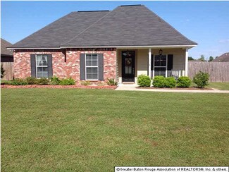 334 Key Biscayne Dr, Port Allen, LA 70767