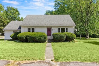 417 N High St, Green Camp, OH 43322