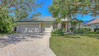 4920 Woodhurst Dr, Sarasota, FL 34243