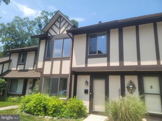 111 Poplar Ct, Lumberton, NJ 08048