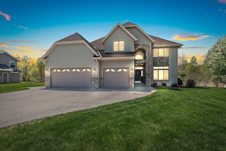 W6928 Westwood Dr, Fond Du Lac, WI 54937