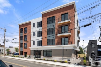523 2nd St Unit 303, Everett, MA 02149