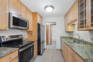 1725 Dellwood Ave Unit 206, Roseville, MN 55113