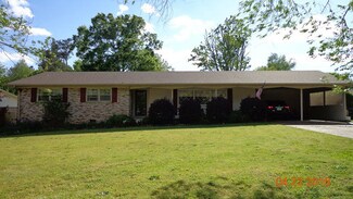1942 Holiday Dr, Florence, AL 35630