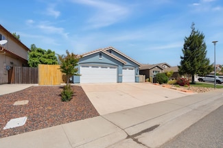 1015 Armstrong Way, Galt, CA 95632