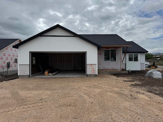 450 Skyline Peak Loop, Inkom, ID 83245